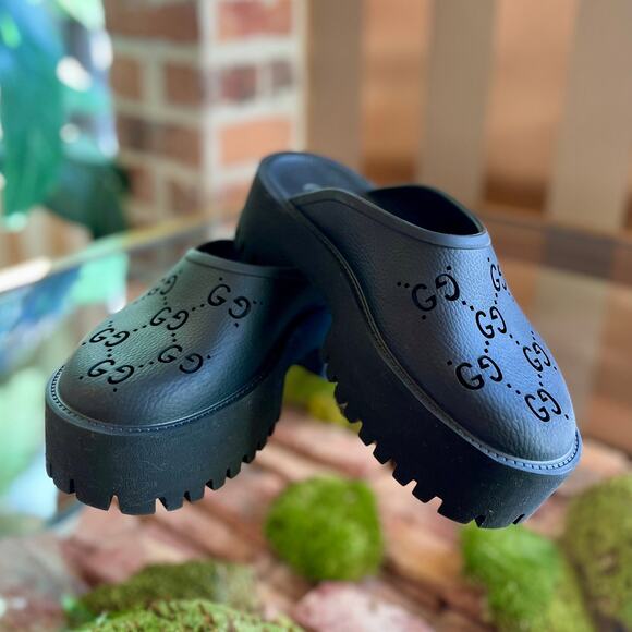 GUCCI Perforated G Black Rubber Platforms SZ 36 - Picture 1 of 6